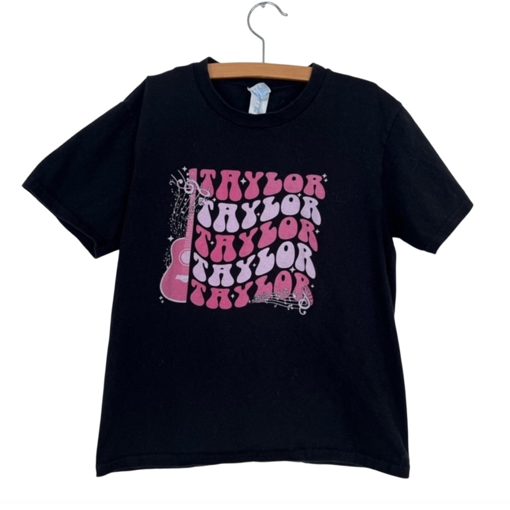 TAYLOR Swifty T-shirt Medium